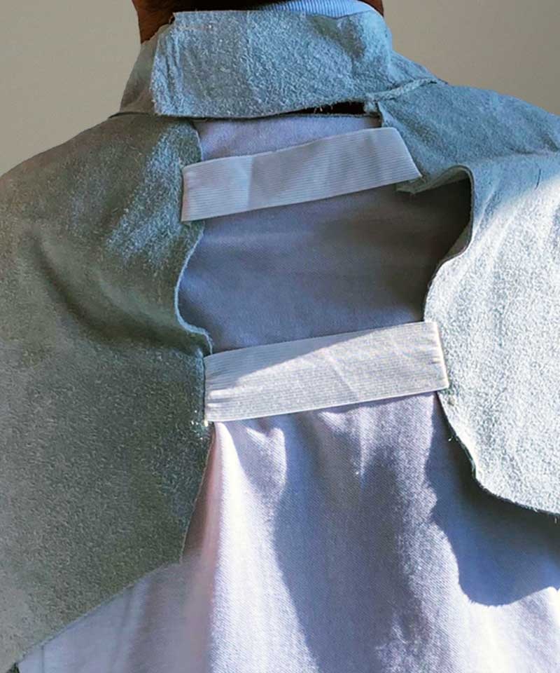 AVENTAL EM RASPA BARBEIRO 120CMX60CM FECHADO NAS COSTAS - Foto 2