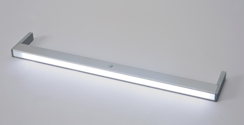 CABIDEIRO RETO 800MM 60LED 6500K (BRANCA) COM SENSOR BASE - Foto 1